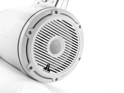 JL Audio - M6-770ETXv3-Gw-C-3Gw 7.7-inch (196 mm) Enclosed Tower Coaxial System, Gloss White Enclosure, Gloss White Trim Ring, Gloss White Classic Grille, White Tweeter Mesh - Image 2